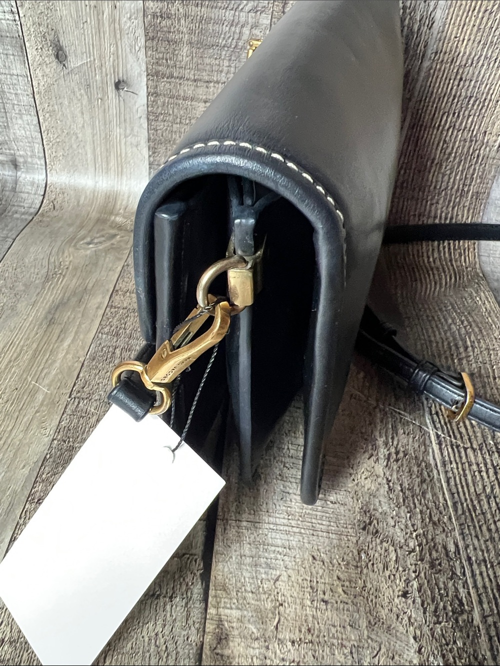 Marc Jacobs Black Leather Crossbody with Front Pocket & Gold Hardware - Picture 9 of 15